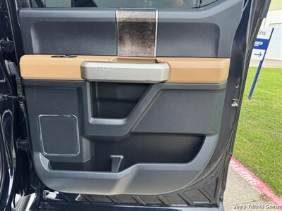 2022 Ford F-350 Super Duty Lariat 4x4   - Photo 32 - Houston, TX 77041