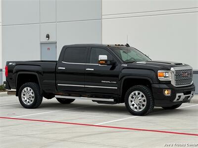 2018 GMC Sierra 2500HD Denali 4x4 - Photo 10 - Houston, TX 77041