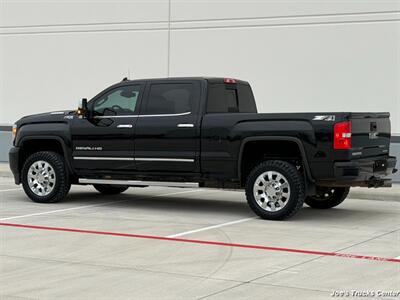 2018 GMC Sierra 2500HD Denali 4x4 - Photo 4 - Houston, TX 77041
