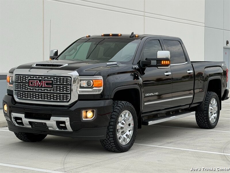 2018 GMC Sierra 2500HD Denali 4x4   - Photo 1 - Houston, TX 77041