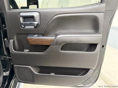 2018 GMC Sierra 2500HD Denali 4x4 - Photo 33 - Houston, TX 77041