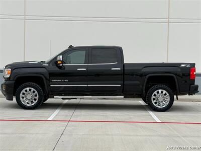 2018 GMC Sierra 2500HD Denali 4x4 - Photo 3 - Houston, TX 77041