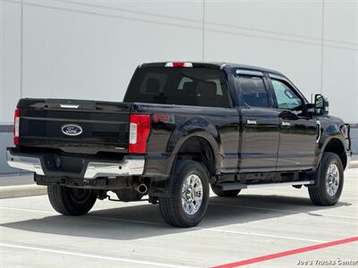 2017 Ford F-350 Super Duty XLT 4x4   - Photo 7 - Houston, TX 77041