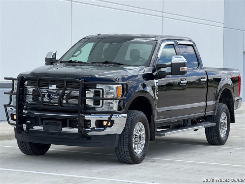 2017 Ford F-350 Super Duty XLT 4x4   - Photo 1 - Houston, TX 77041