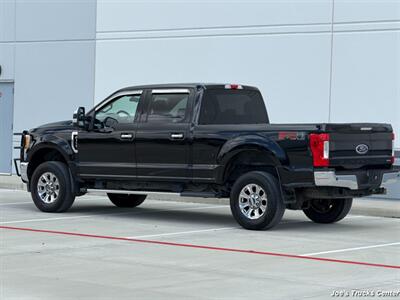 2017 Ford F-350 Super Duty XLT 4x4   - Photo 4 - Houston, TX 77041