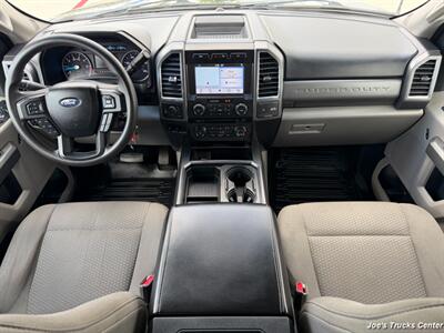2017 Ford F-350 Super Duty XLT 4x4   - Photo 13 - Houston, TX 77041