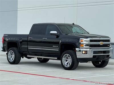 2015 Chevrolet Silverado 2500HD LTZ 4x4   - Photo 11 - Houston, TX 77041
