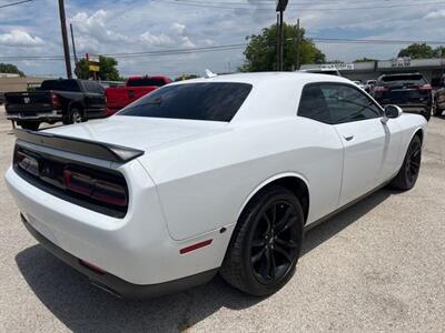 2018 Dodge Challenger SXT Plus   - Photo 4 - Lewisville, TX 75057