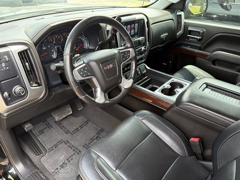 2018 GMC Sierra 1500 SLT   - Photo 13 - Lewisville, TX 75057
