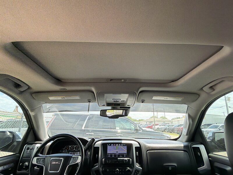 2018 GMC Sierra 1500 SLT   - Photo 8 - Lewisville, TX 75057