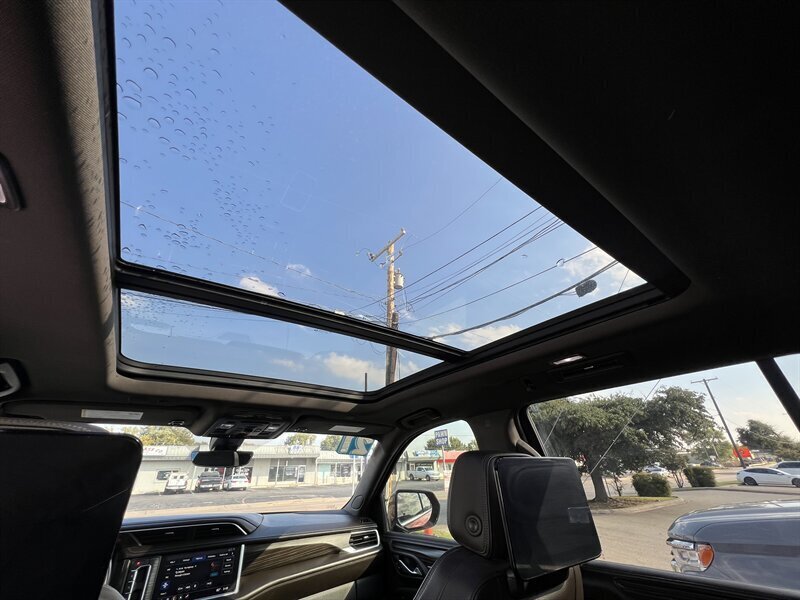 2021 GMC Yukon Denali   - Photo 16 - Lewisville, TX 75057