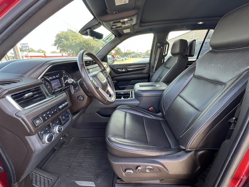 2021 GMC Yukon Denali   - Photo 24 - Lewisville, TX 75057