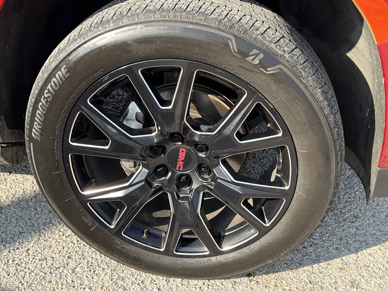 2021 GMC Yukon Denali   - Photo 38 - Lewisville, TX 75057