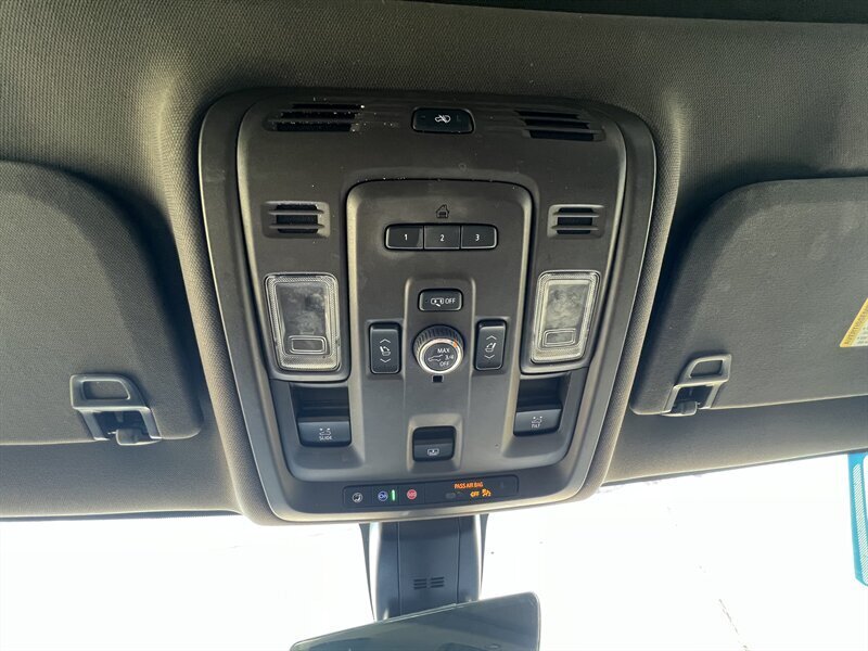 2021 GMC Yukon Denali   - Photo 33 - Lewisville, TX 75057