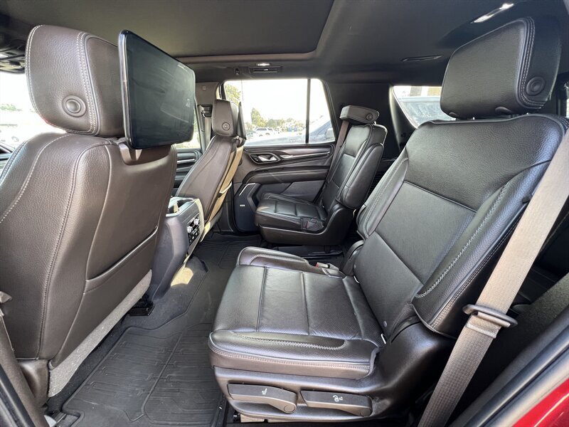 2021 GMC Yukon Denali   - Photo 12 - Lewisville, TX 75057