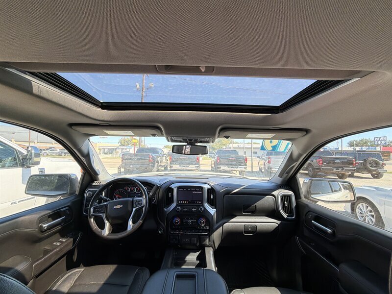 2019 Chevrolet Silverado 1500 LTZ   - Photo 9 - Lewisville, TX 75057