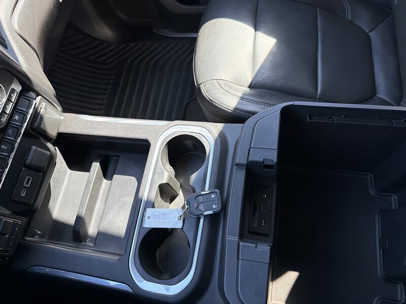 2019 Chevrolet Silverado 1500 LTZ   - Photo 14 - Lewisville, TX 75057