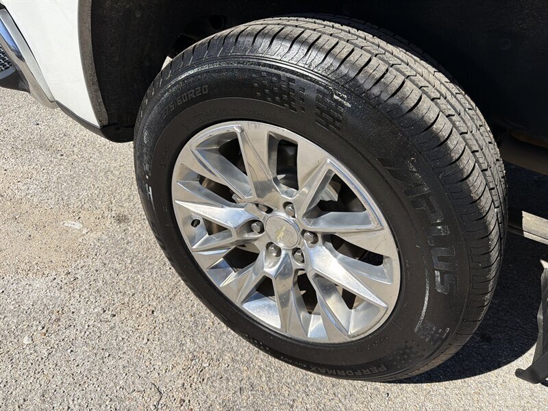 2019 Chevrolet Silverado 1500 LTZ   - Photo 17 - Lewisville, TX 75057