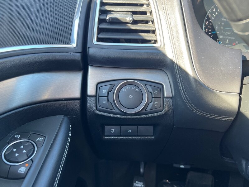 2018 Ford Explorer Platinum   - Photo 26 - Lewisville, TX 75057