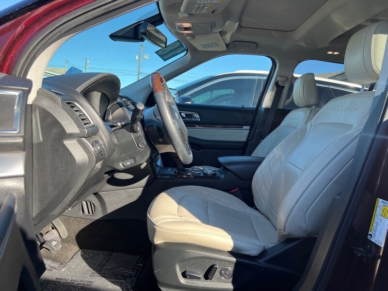 2018 Ford Explorer Platinum   - Photo 17 - Lewisville, TX 75057