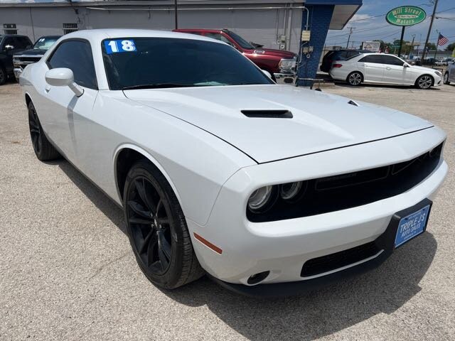 2018 Dodge Challenger SXT Plus   - Photo 1 - Lewisville, TX 75057