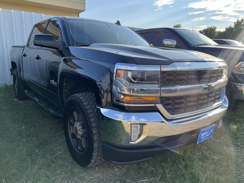 2017 Chevrolet Silverado 1500 LT   - Photo 1 - Lewisville, TX 75057