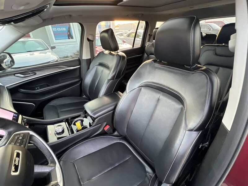 2021 Jeep Grand Cherokee L Limited   - Photo 18 - Lewisville, TX 75057