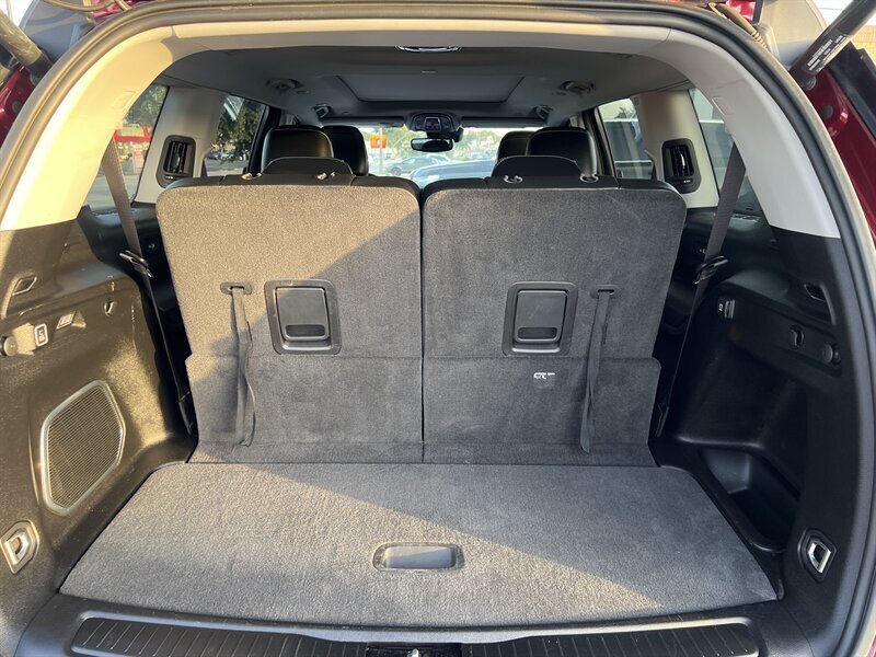 2021 Jeep Grand Cherokee L Limited   - Photo 6 - Lewisville, TX 75057