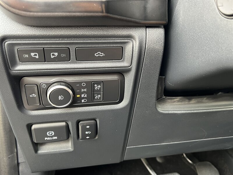 2021 Ford F-150 Platinum   - Photo 24 - Lewisville, TX 75057