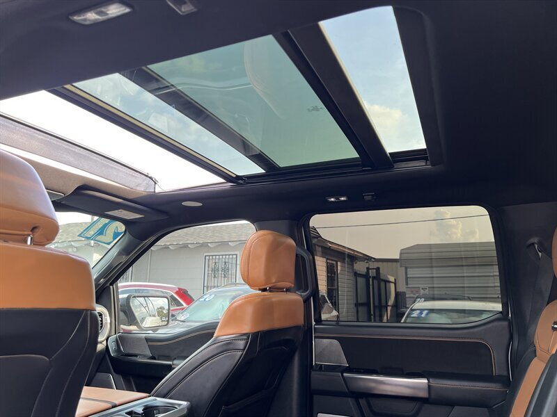 2021 Ford F-150 Platinum   - Photo 9 - Lewisville, TX 75057