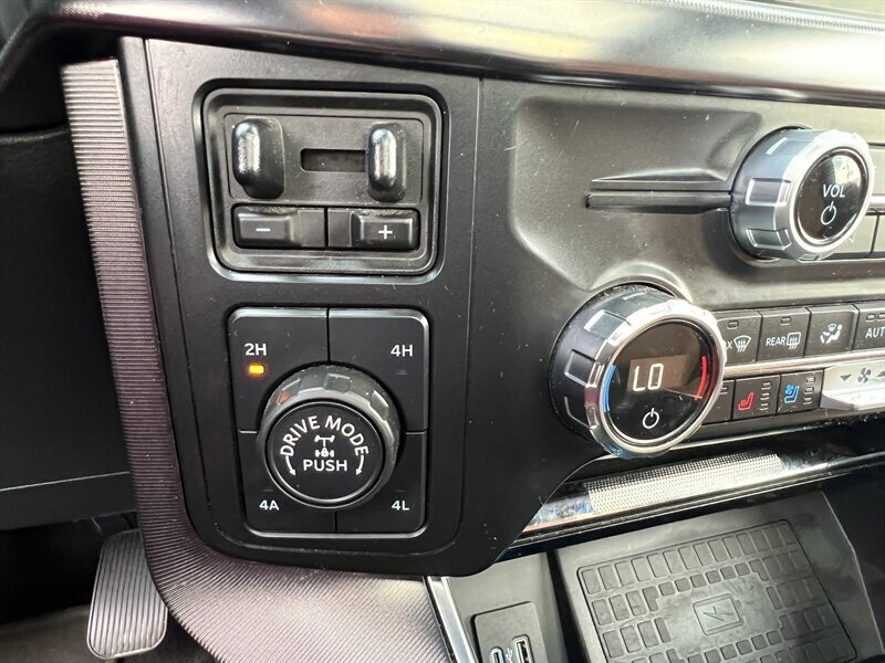 2021 Ford F-150 Platinum   - Photo 32 - Lewisville, TX 75057