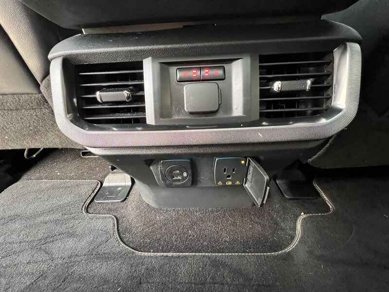 2021 Ford F-150 Platinum   - Photo 13 - Lewisville, TX 75057