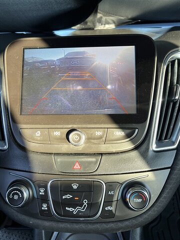 2017 Chevrolet Malibu LT   - Photo 13 - Lewisville, TX 75057