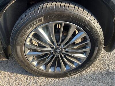 2018 INFINITI QX80   - Photo 37 - Lewisville, TX 75057