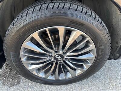 2018 INFINITI QX80   - Photo 39 - Lewisville, TX 75057