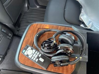 2018 INFINITI QX80   - Photo 17 - Lewisville, TX 75057