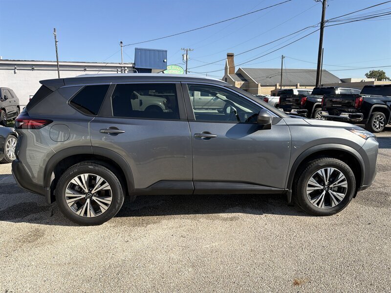 2023 Nissan Rogue SV   - Photo 5 - Lewisville, TX 75057