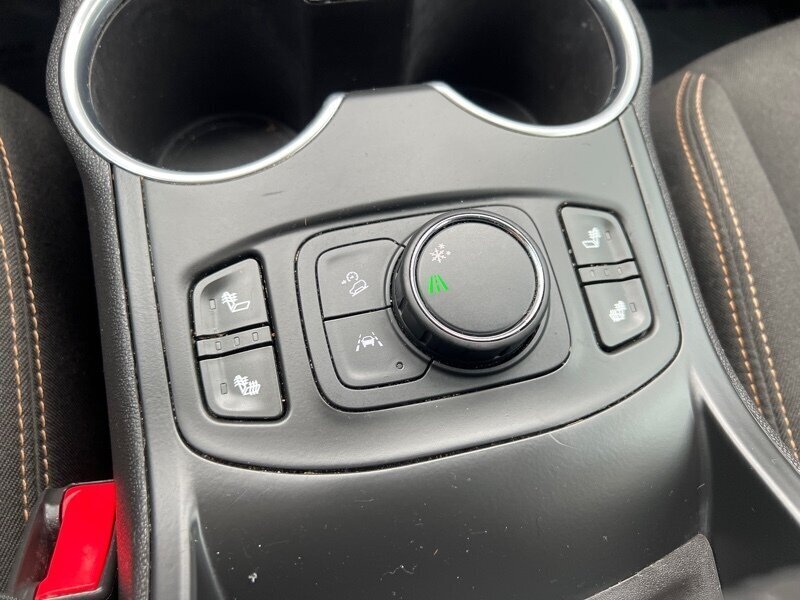 2020 GMC Terrain SLE   - Photo 17 - Lewisville, TX 75057