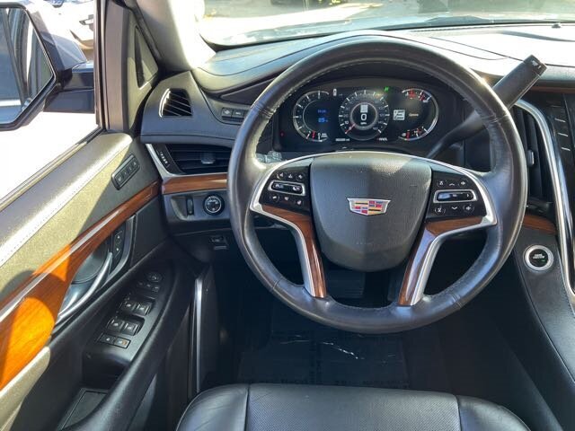 2018 Cadillac Escalade ESV Premium Luxury   - Photo 17 - Lewisville, TX 75057