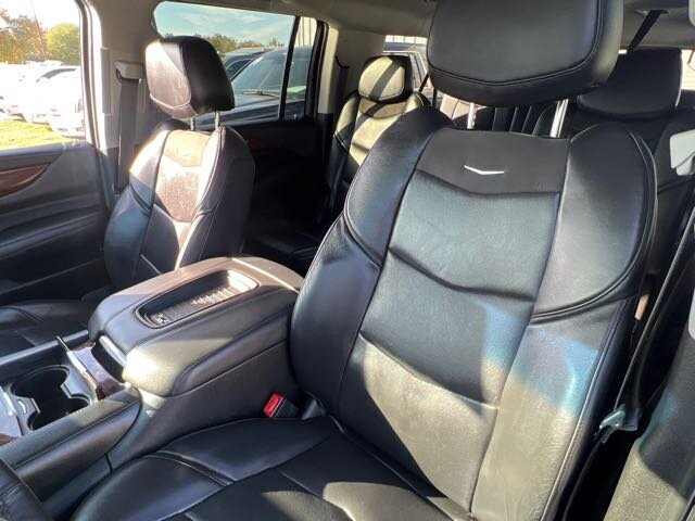 2018 Cadillac Escalade ESV Premium Luxury   - Photo 24 - Lewisville, TX 75057
