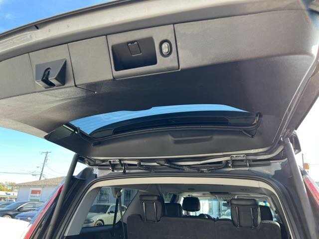 2018 Cadillac Escalade ESV Premium Luxury   - Photo 8 - Lewisville, TX 75057