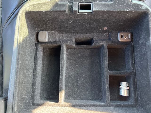 2018 Cadillac Escalade ESV Premium Luxury   - Photo 21 - Lewisville, TX 75057