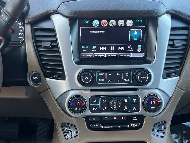 2019 GMC Yukon XL SLT   - Photo 15 - Lewisville, TX 75057