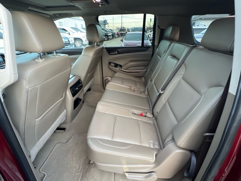 2019 GMC Yukon XL SLT   - Photo 7 - Lewisville, TX 75057