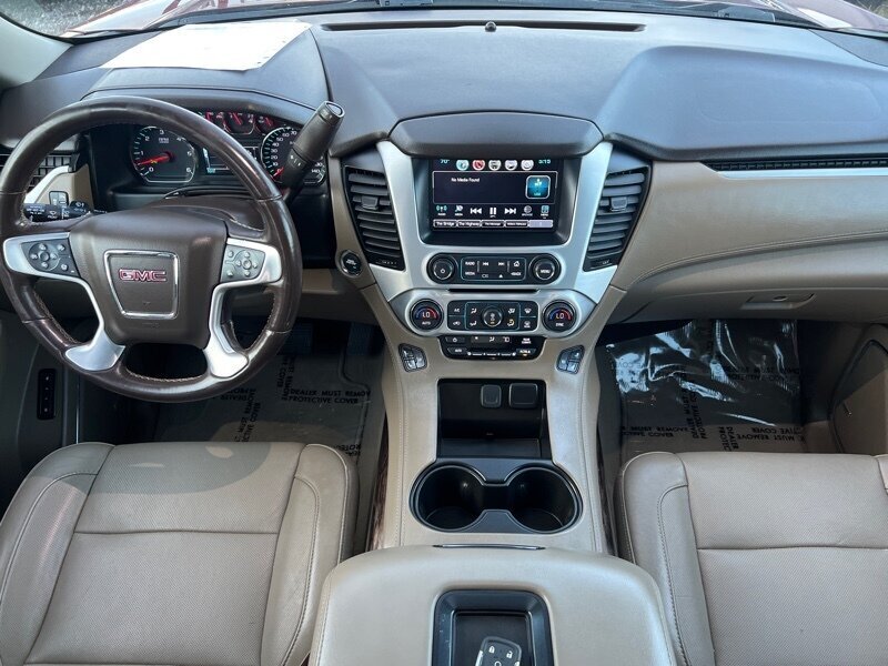 2019 GMC Yukon XL SLT   - Photo 11 - Lewisville, TX 75057