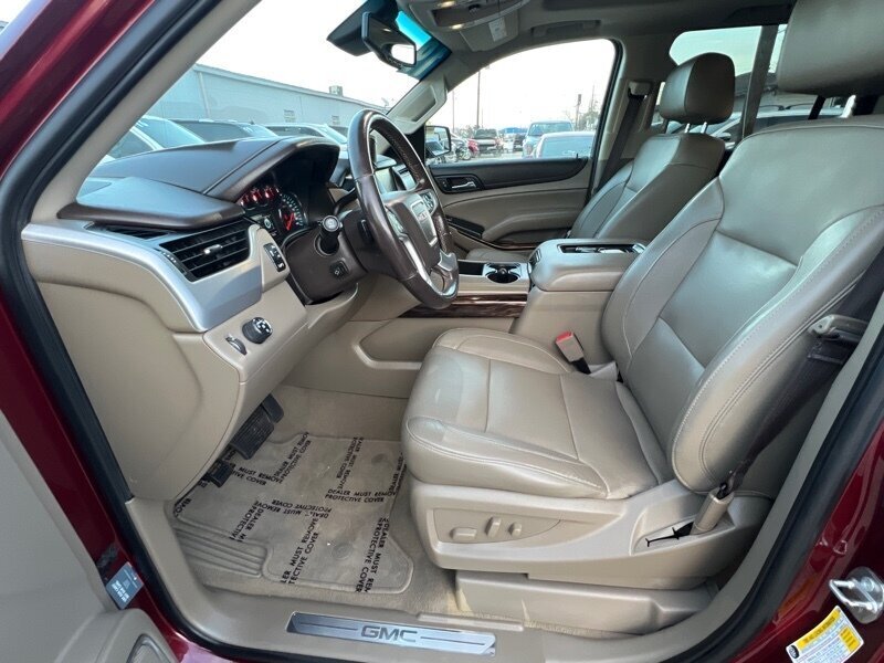 2019 GMC Yukon XL SLT   - Photo 19 - Lewisville, TX 75057