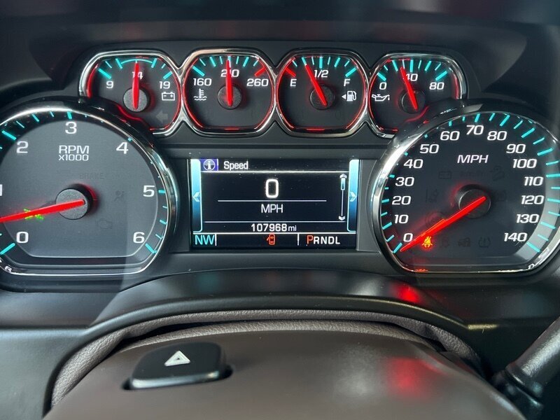 2019 GMC Yukon XL SLT   - Photo 23 - Lewisville, TX 75057