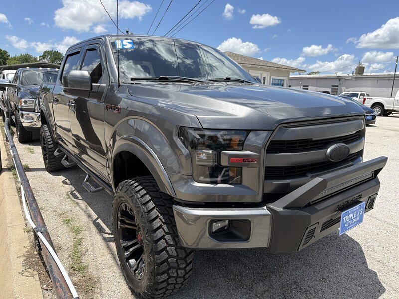 2015 Ford F-150 Lariat   - Photo 1 - Lewisville, TX 75057