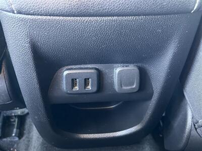 2018 Chevrolet Colorado LT   - Photo 12 - Lewisville, TX 75057