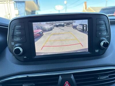 2020 Hyundai Santa Fe SEL   - Photo 16 - Lewisville, TX 75057